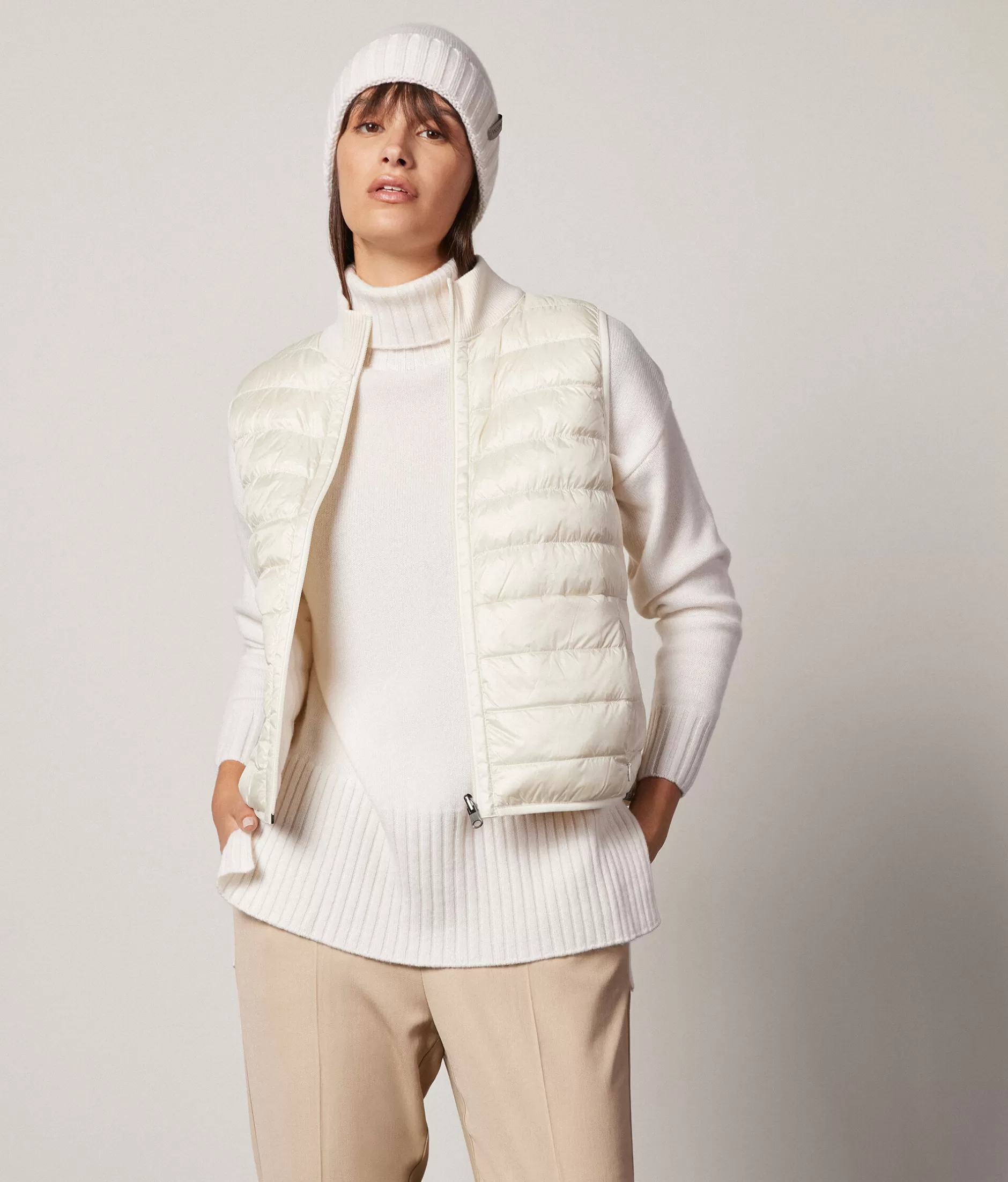 Online Falconeri Reversible Cashmere Down Vest white -8005 - bow