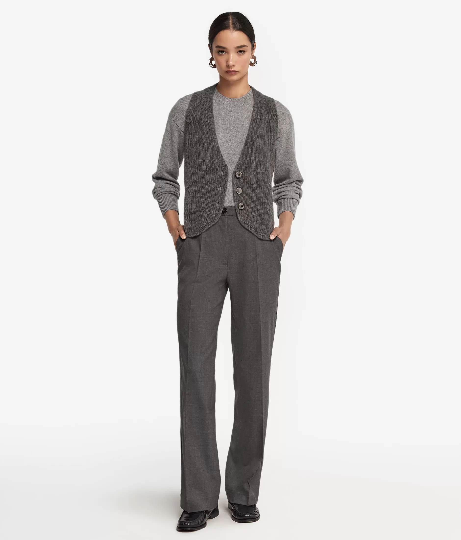 Shop Falconeri Ultrasoft Cashmere Sleeveless Vest With Buttons dark grey -9070 - ash