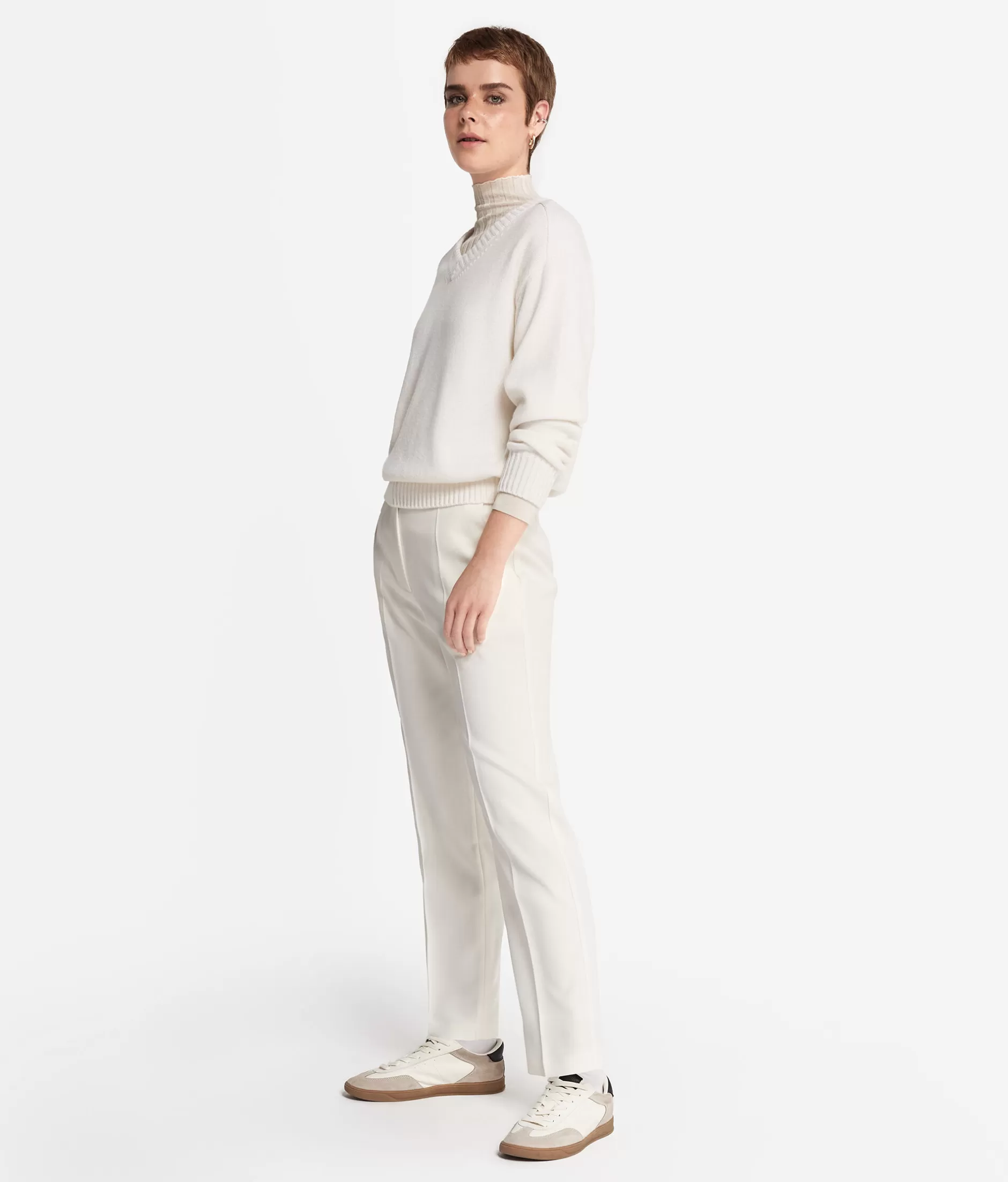 Best Sale Falconeri Ultrasoft Cashmere V-Neck Sweater With Set-in Sleeves white -8005 - bow